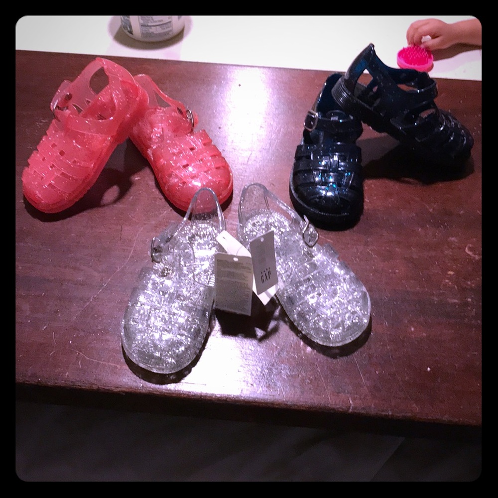 GAP jelly shoes
